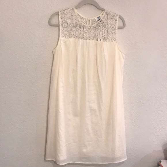 Old Navy Dresses & Skirts - Old navy Crochet neckline dress